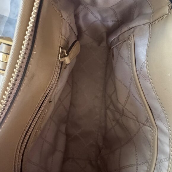 Michael Kors Beige Leather Satchel Bag With Adjustable Strap & Gold Hardware - Picture 9 of 12